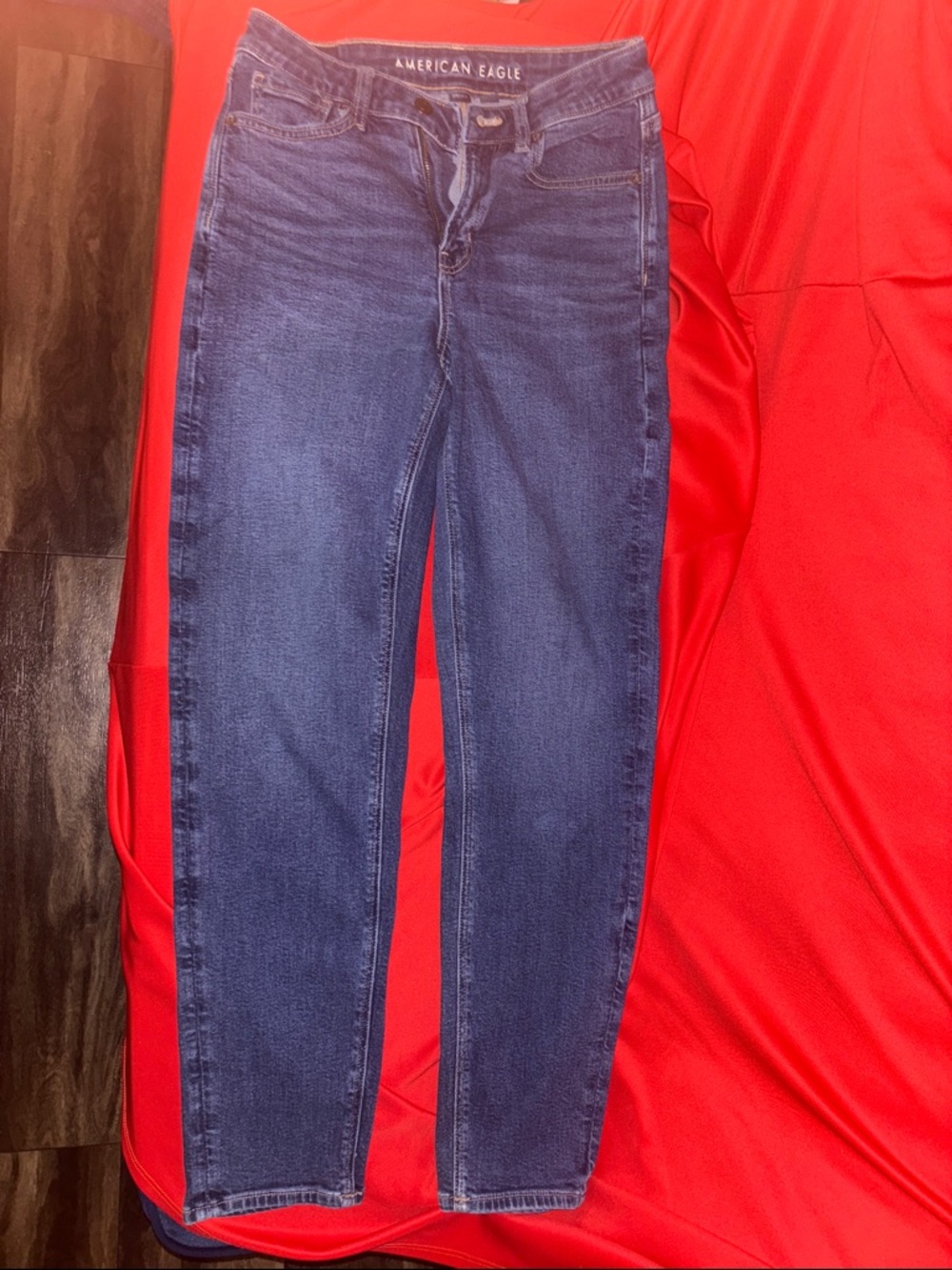 American Eagle Dark Indigo Stretch mommy Jeans with Red Lining Accent